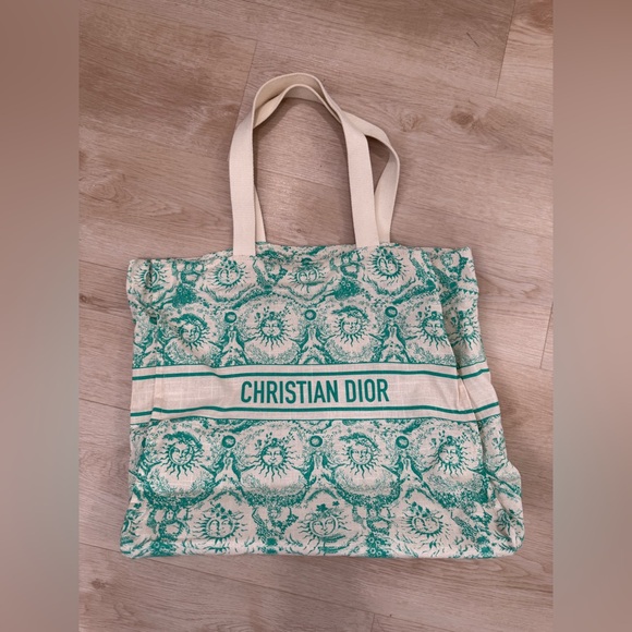 Christian Dior Canvas Tote Green White Celestial Sun Print Dioriviera
Beach Bag - Picture 1 of 3